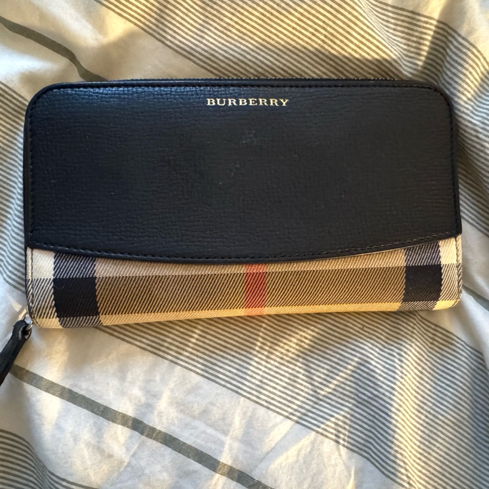 Burberry Accordion Wallet